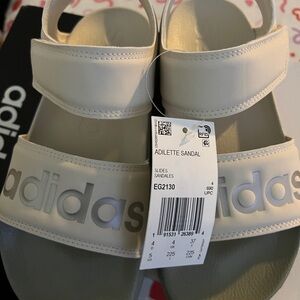 Adidas adilette  scandal